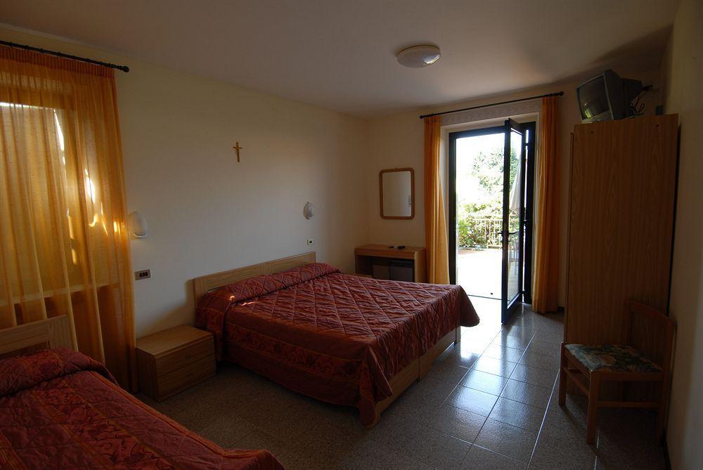 Garni Onda Hotel Torri Del Benaco Eksteriør billede